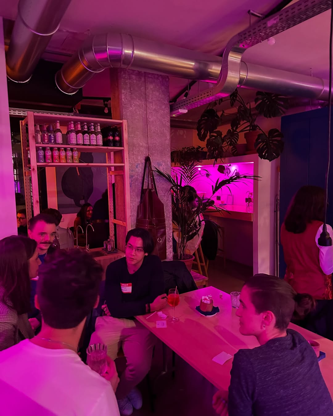 Workshop ricamo su maglietta Make a T-shirt Flora et Labora Milano